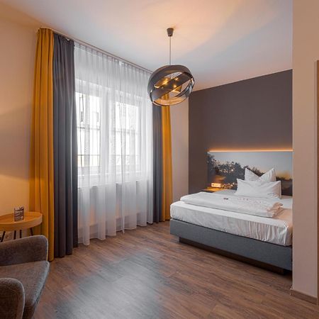 Hotel Kitz Ehemals Schlemmerhuette Langweid エクステリア 写真