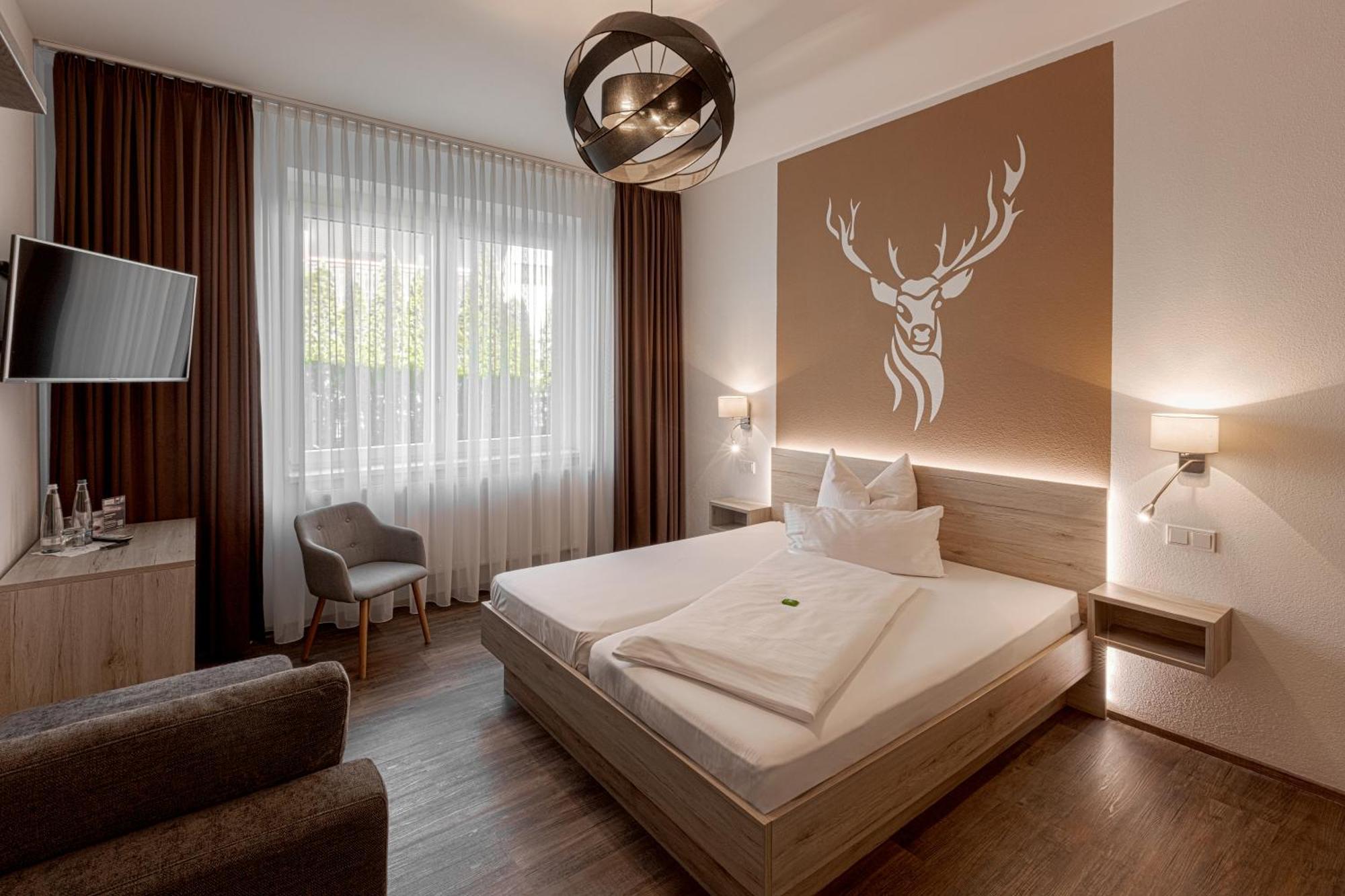 Hotel Kitz Ehemals Schlemmerhuette Langweid エクステリア 写真