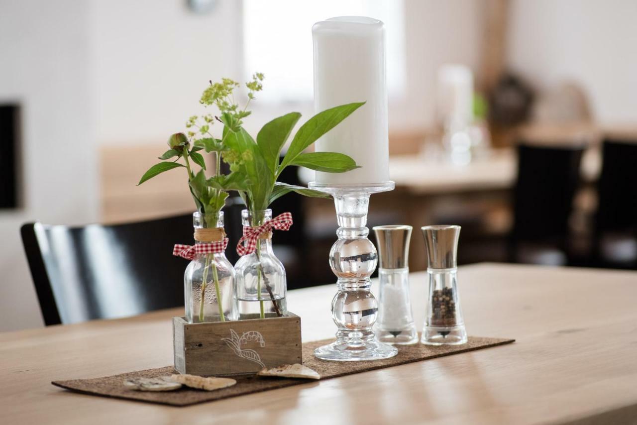 Hotel Kitz Ehemals Schlemmerhuette Langweid エクステリア 写真
