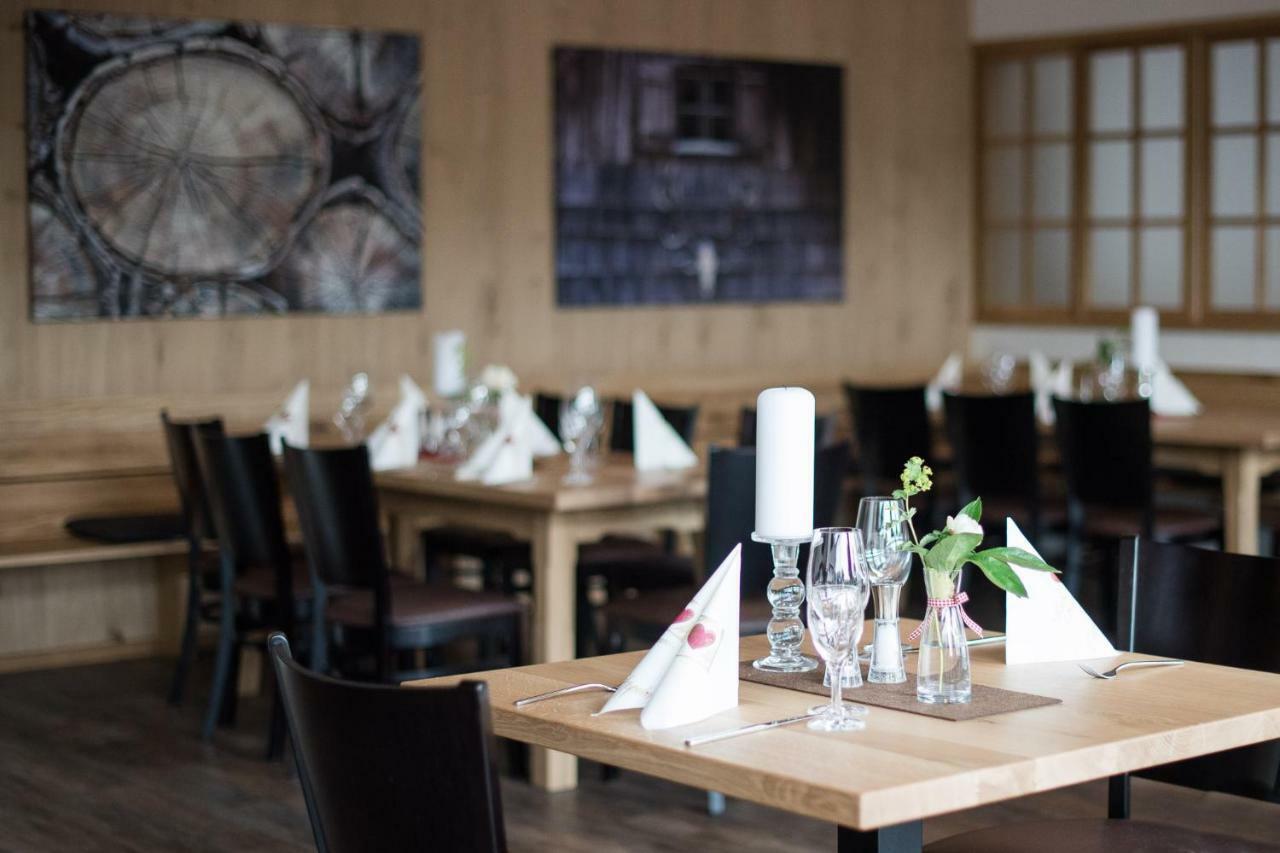 Hotel Kitz Ehemals Schlemmerhuette Langweid エクステリア 写真