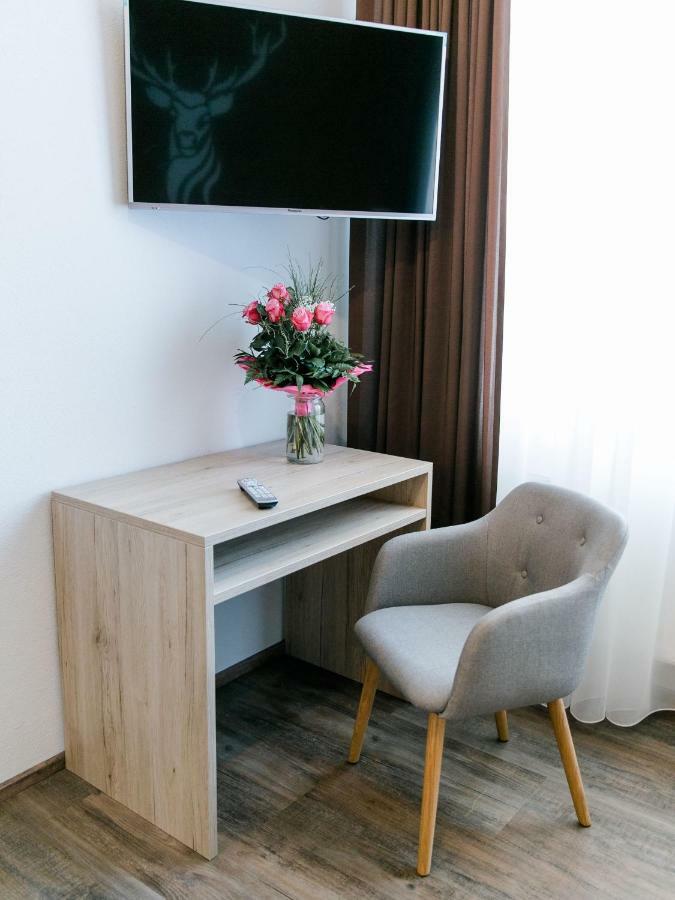 Hotel Kitz Ehemals Schlemmerhuette Langweid エクステリア 写真